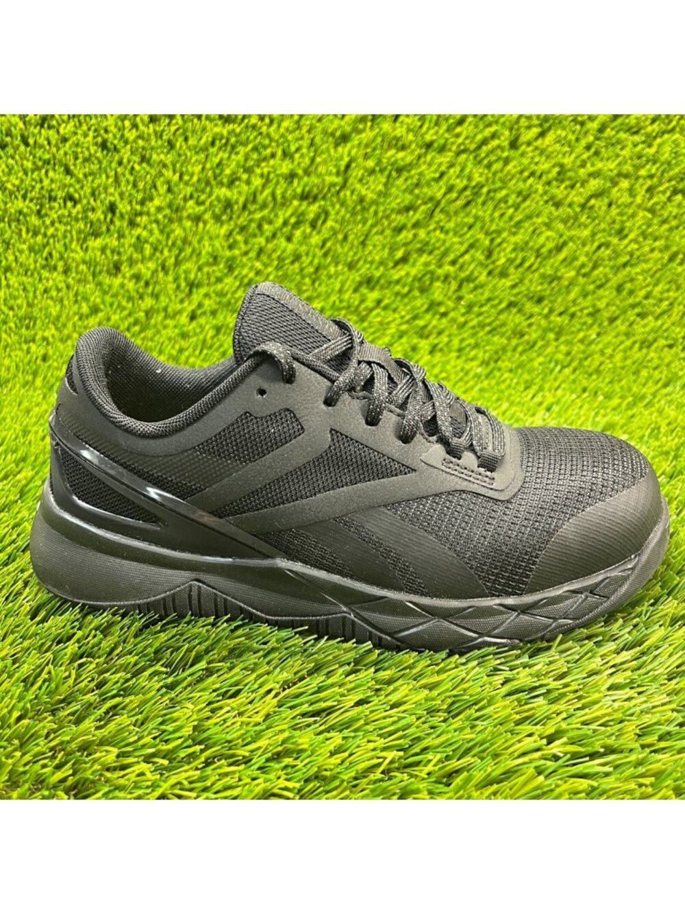 Reebok‎ Nanoflex TR Boys Size 6Y Black Composite Toe Safety Work Shoes Sneakers
